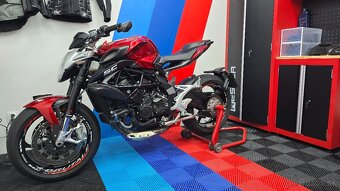 MV Agusta Brutale 800 - 2