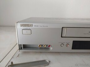 Videorekordér Philips VR830 HIFI STEREO, 6 hlavove - 2