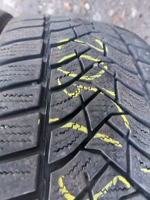 Predam zimne pneu 2x 205/50R17 93V Dunlop - 2