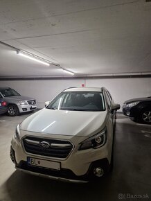 Subaru Outback 2,5 CVT Comfort metalíza biela perleť - 2