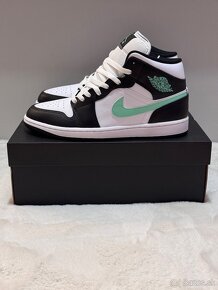 Air Jordan 1 mid / green glow 44 - 2