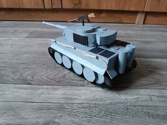 Predám kartónový model Tank Tiger 1 - 2