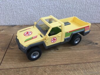 Schleich Záchranné terénne auto - 2