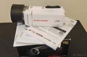 Predám JVC Full HD kameru - vodotesna - 2