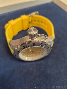 INVICTA YELOW - 2