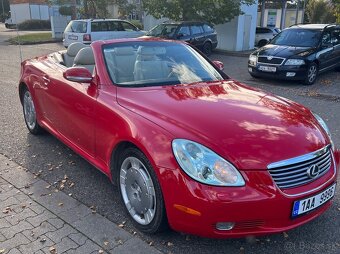 Lexus SC430. Rok 2003, motor V8 o objemu 4.3L, výkon 210kW, - 2