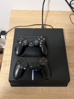 Predam PS4 + 2x ovladac + hry na obrazku - 2