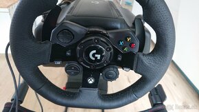 Volant Logitech G923 a sedačka Playseat Challenge - 2