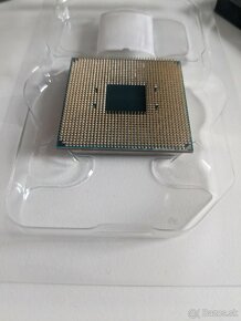 AMD 2600X procesor - 2