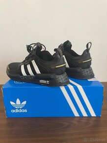 Adidas NMD V3 Black Gold US10 - 2