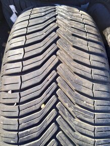 225/65 R 17 106 V celoročné pneu MICHELIN. - 2