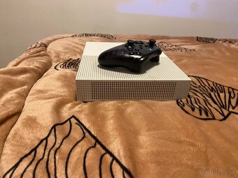 Xbox one s - 2