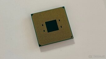 CPU AMD Ryzen 7 1800X - 2