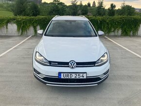 VW Golf Alltrack 2.0 TDI - DSG, 4x4, WEBASTO, XENONY, TAŽNÉ - 2