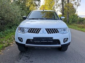 Mitsubishi L 200 DK DI-D 2,5 4x4 Intense uzávierka - 2