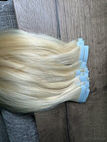 Tape in nove blond vlasy 50 cm - 2