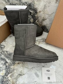 Damske UGG velkost 39 - 2