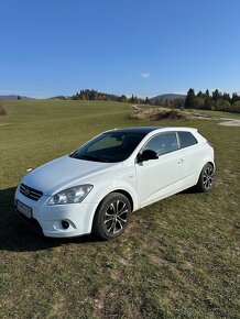 KIA proceed 1.4 benzín - 2