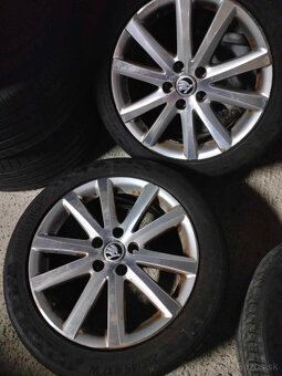 4ks alu disky orig. Vw 5x112 R17 pneu 235/45 r17 - 2