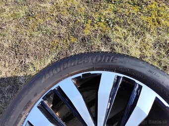 Bridgestone 255/50 R20 - 2