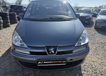 Peugeot 807 2,0 16V 7SEDADEL, TAŽNÉ benzín manuál 103 kw - 2