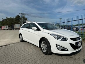 Hyundai I40 CW 1.6 gdi benzín 99kw Klima,nové predné brzdy - 2