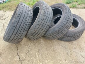 Pneu  205/55R16  H - 2