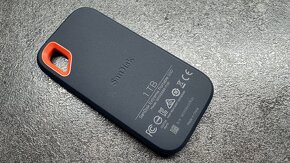 Predám prenosný SSD disk Sandisk Extreme Portable 1TB - 2