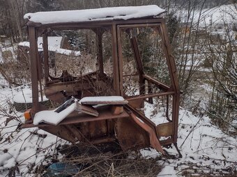 Mala hranata kabina s dverami pre zetor - 2