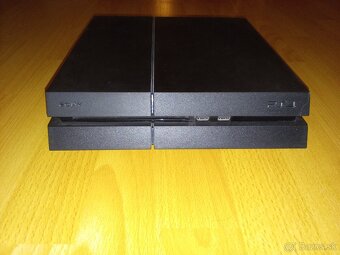 PS4 500GB - 2