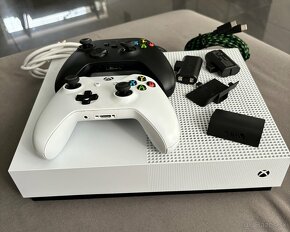 Xbox One S - 2