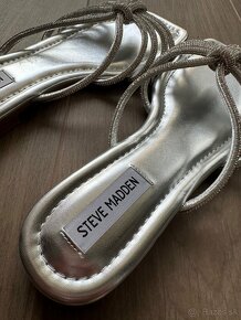 Steve Madden - 2