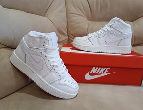 Nike air jordan retro 1 - 2