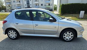 predám Peugeot 206 1,4 75 koní - 2