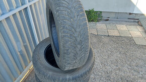 NOKIAN WR03 215/65R16 - 2