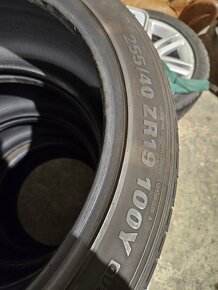 255/40 r19 Kumho letne - 2