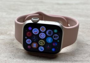 Apple Watch 9 41mm (záruka: 5.4.2025) - 2