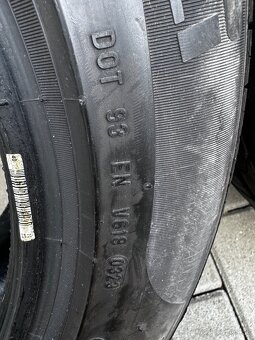 Pirelli Cinturato P7 R17 - 2