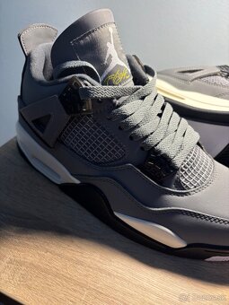 Jordan 4 Retro Cool Grey - 2