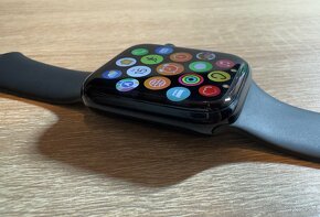 Apple Watch Series 8 GPS 45mm - 2