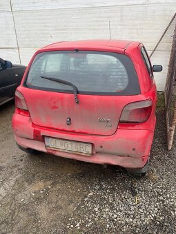 Predám Toyotu yaris 1,3 vvti 2002 - 2