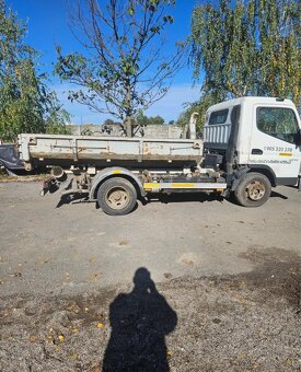 Mitsubishi Fuso - Kontajnerový naťahovák - 2