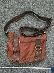 hnedá crossbody kabelka s kvietkami - 2