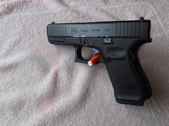 Predám Glock 19 gen.5... - 2