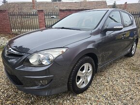 Hyundai i30 1.4i CVVT Facelift 2011 111 000km - 2