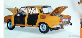 1:8 Škoda 100 kompletní stavebnice - 2