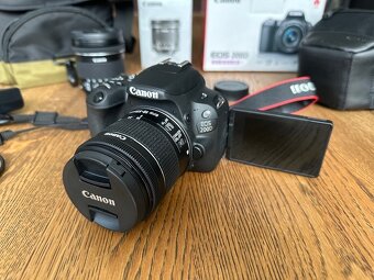 Canon EOS 200D - 2