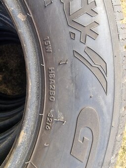 Predám pneumatiky 225/65R16C - 2