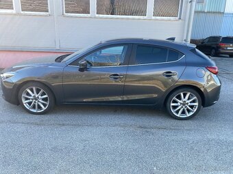 Mazda 3, 2.2diesel, 110 kW  manuál - 2