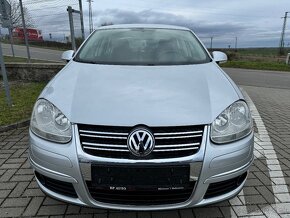 VOLKSWAGEN JETTA 1.6 benzin - 2